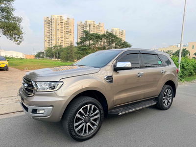 Ford Everest 2020 Titanium 2.0 4x4 ful xe zin đẹp