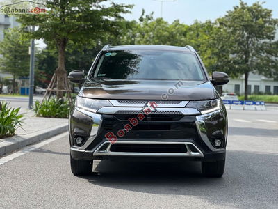 Xe Mitsubishi Outlander Premium 2.0 CVT 2021