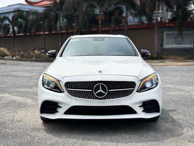 Mercedes Benz C300 AMG 2019