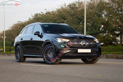 Xe Mercedes Benz GLC 300 4Matic 2023