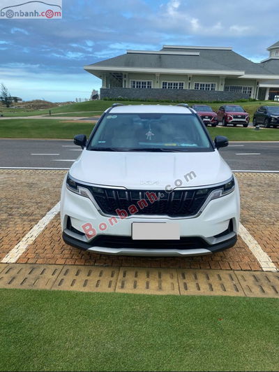 Xe Kia Carnival Luxury 2.2D 2022