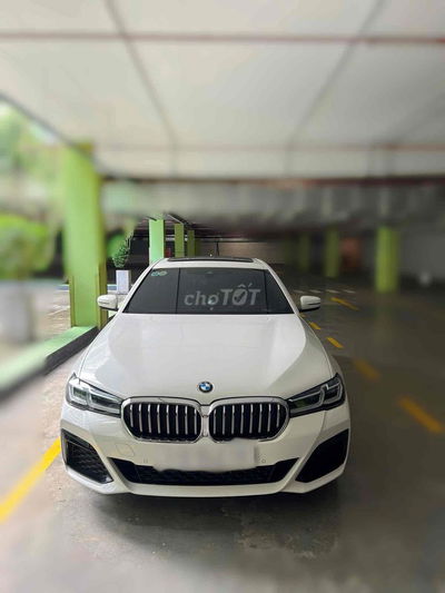 BMW 5 Series 2024 520i M Sport - 37000 km