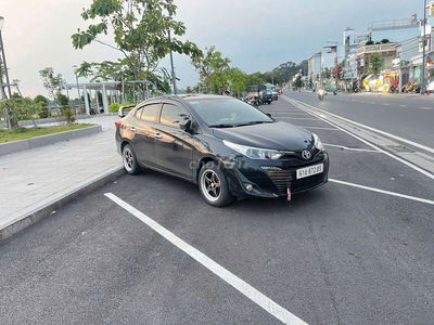 Ông anh muốn đổi xe nên cần bán em Vios