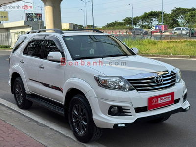 Xe Toyota Fortuner TRD Sportivo 4x2 AT 2016