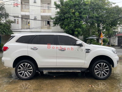 Xe Ford Everest Titanium 2.0L 4x4 AT 2018