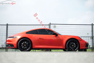 Xe Porsche 911 Carrera 2021