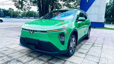 Xe VinFast Limo Green AT 2025