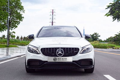 Mercedes Benz C Class 2015 C300 AMG - 82000 km