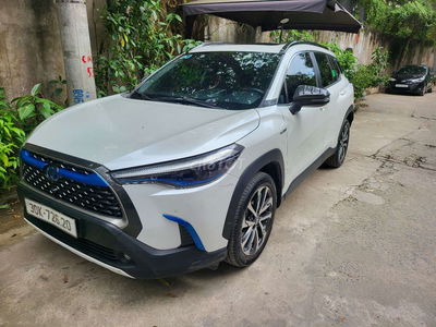 Bán toyota cross 2022 1.8HV - 32156 km