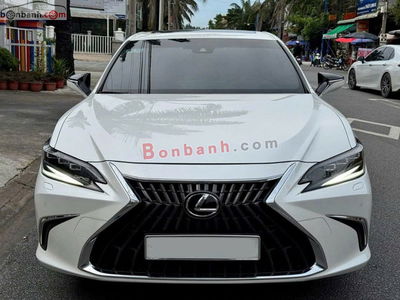 Xe Lexus ES 250 2023