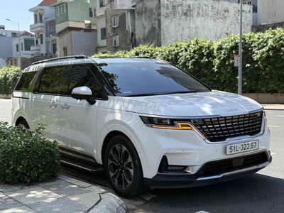 Kia Carnival 2024 2.2D Signature 7 ghế - 30.000 km
