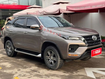 Xe Toyota Fortuner 2.4L 4x2 AT 2022