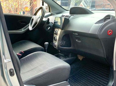 Toyota Yaris 2008 1.3 AT - 95000 km