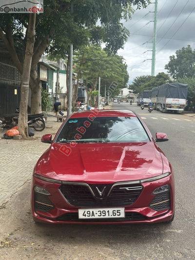 Xe VinFast Lux A 2.0 Base 2.0 AT 2021