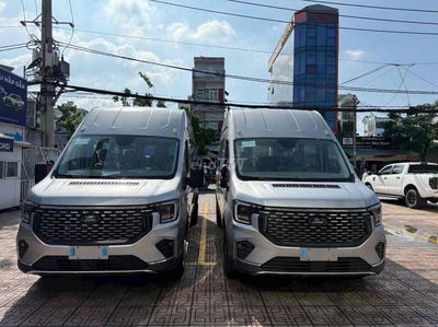 Ford Transit 2025 Premium+
