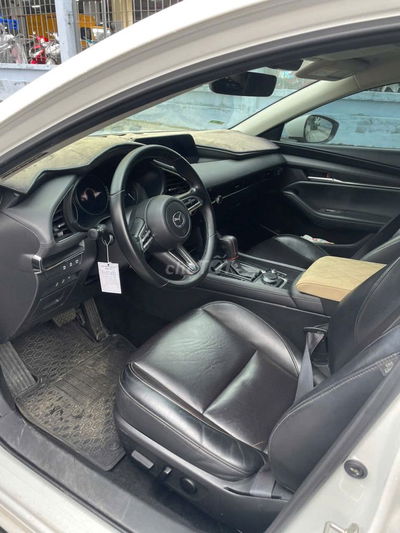 Mazda 3 Luxury 2022 Trắng 5 chỗ