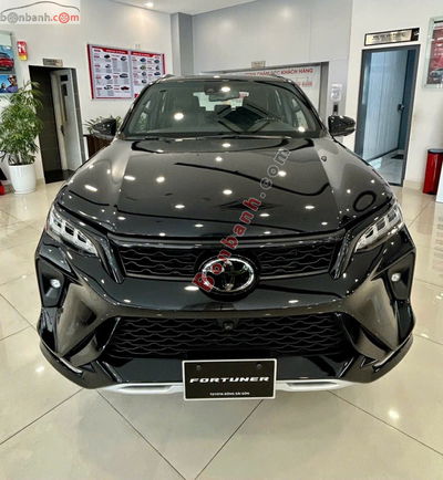 Xe Toyota Fortuner Legender 2.8L 4x4 AT 2025