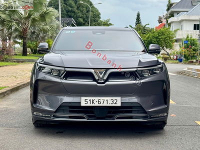 Xe VinFast VF9 Plus 2025