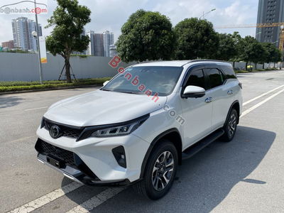 Xe Toyota Fortuner 2.8V 4x4 AT Legender 2021