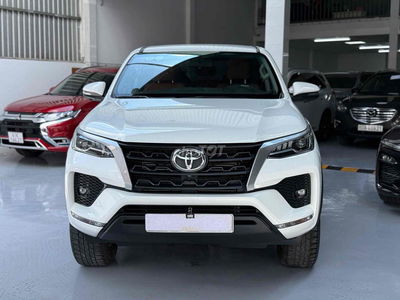 Toyota Fortuner 2023 2.4L 4x2 MT - 34000 km