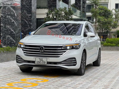 Xe Volkswagen Viloran Luxury 2024