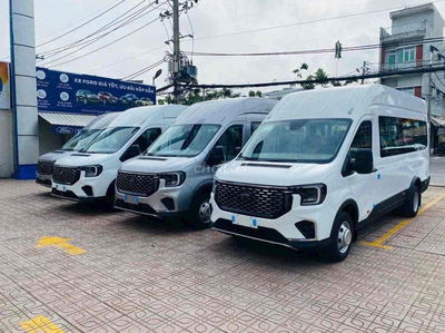Ford Transit Premium+