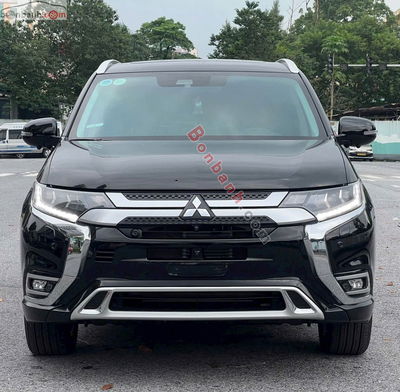 Xe Mitsubishi Outlander Premium 2.0 CVT 2024