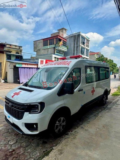 Xe Ford Transit Cứu Thương 2025