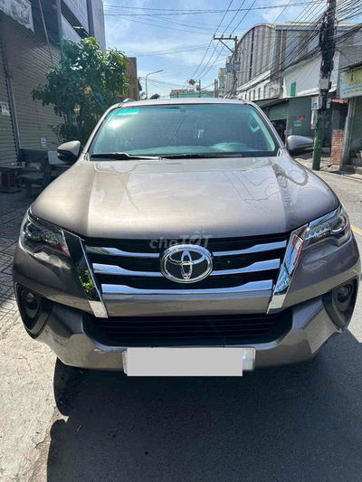 Toyota Fortuner 2017 máy dầu cực mới giá êm