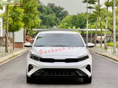 Xe Kia K3 Premium 1.6 AT 2024
