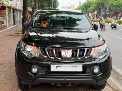 Xe Mitsubishi Triton 4x2 AT 2019