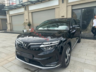 Xe VinFast VF8 Eco AWD 2023
