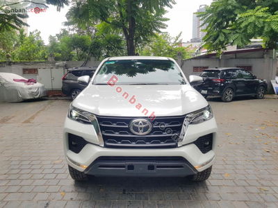 Xe Toyota Fortuner 2.4L 4x2 AT 2024