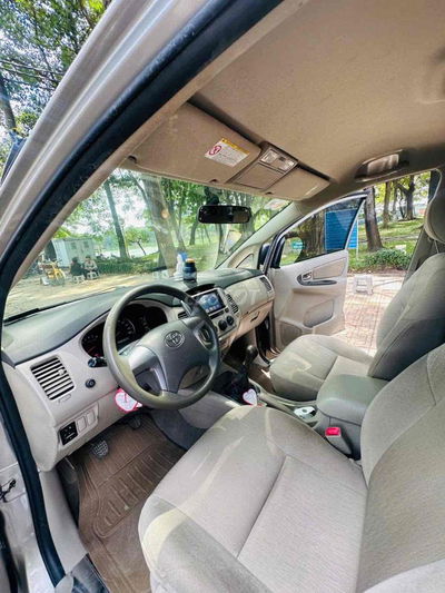 Toyota Innova 2016 - 126000 km