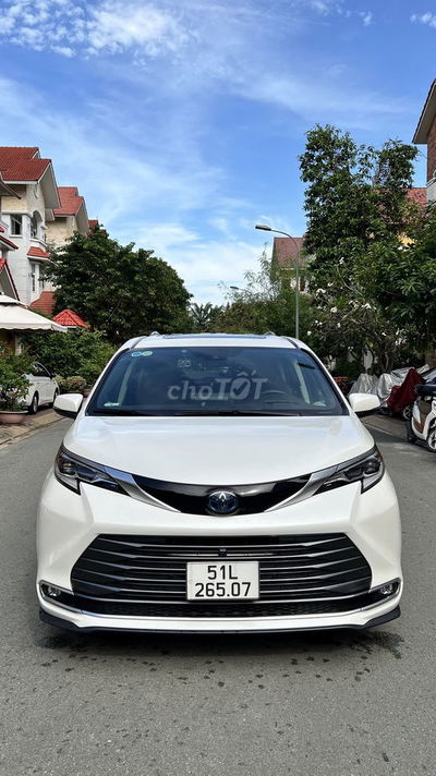 Toyota Sienna 2021 - 330000 km