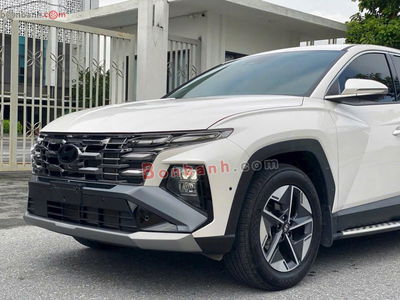 Xe Hyundai Tucson 2.0 AT Đặc biệt 2025