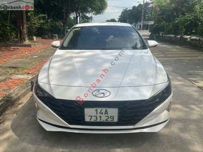 Xe Hyundai Elantra 1.6 AT Tiêu chuẩn 2022
