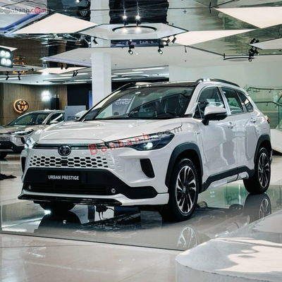 Xe Toyota Corolla Cross 1.8HEV 2025