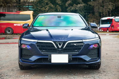 VinFast Lux A 2022 Tiêu chuẩn mới chạy 34000km