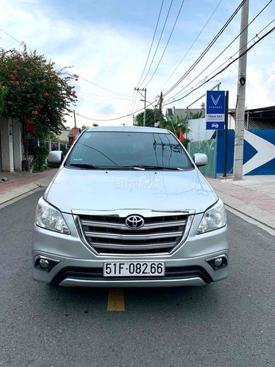 Toyota Innova 2015 2.0G - 155000 km