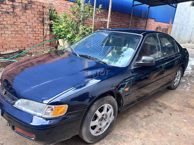 Honda Accord 1994 2.0 MT - 234567 km
