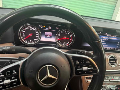 Mercedes Benz E Class 2019 E200 - 96000 km