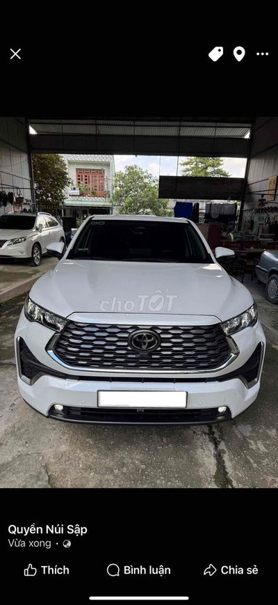 Toyota Innova 2024 Cross HEV 2.0 CVT - 1252 km