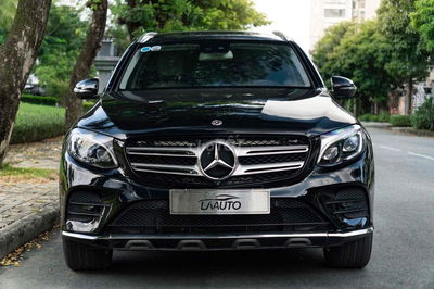 LONG ANH AUTO về Mercedes GLC300 4Matic model 2018