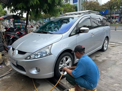 Mitsubishi Grandis 2009 siêu cọp hiếm có