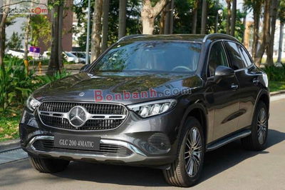 Xe Mercedes Benz GLC 200 4Matic 2023