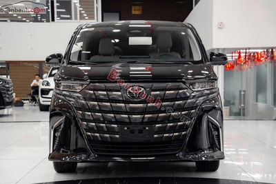 Xe Toyota Alphard 2.4 AT 2024