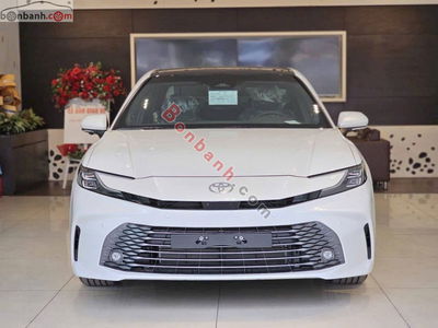Xe Toyota Camry 2.5 HEV Top 2025