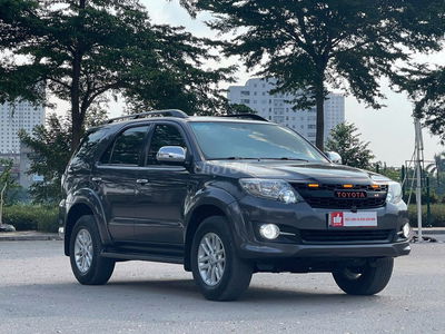 Toyota Fortuner 2012 2.7V xám xi măng đẹp gắt xe