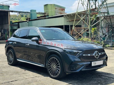 Xe Mercedes Benz GLC 300 4Matic 2023
